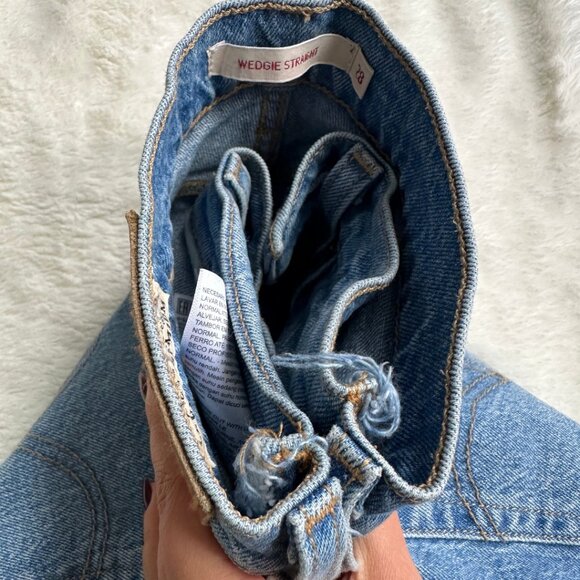 Levi's® Premium Wedgie Straight Ankle Women's Jeans - Picture 7 of 10